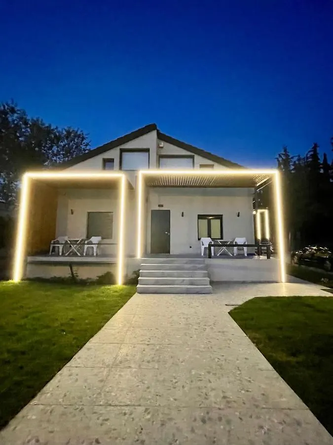 Apartament Agora Lx Studios & Suites Salonic Grecia