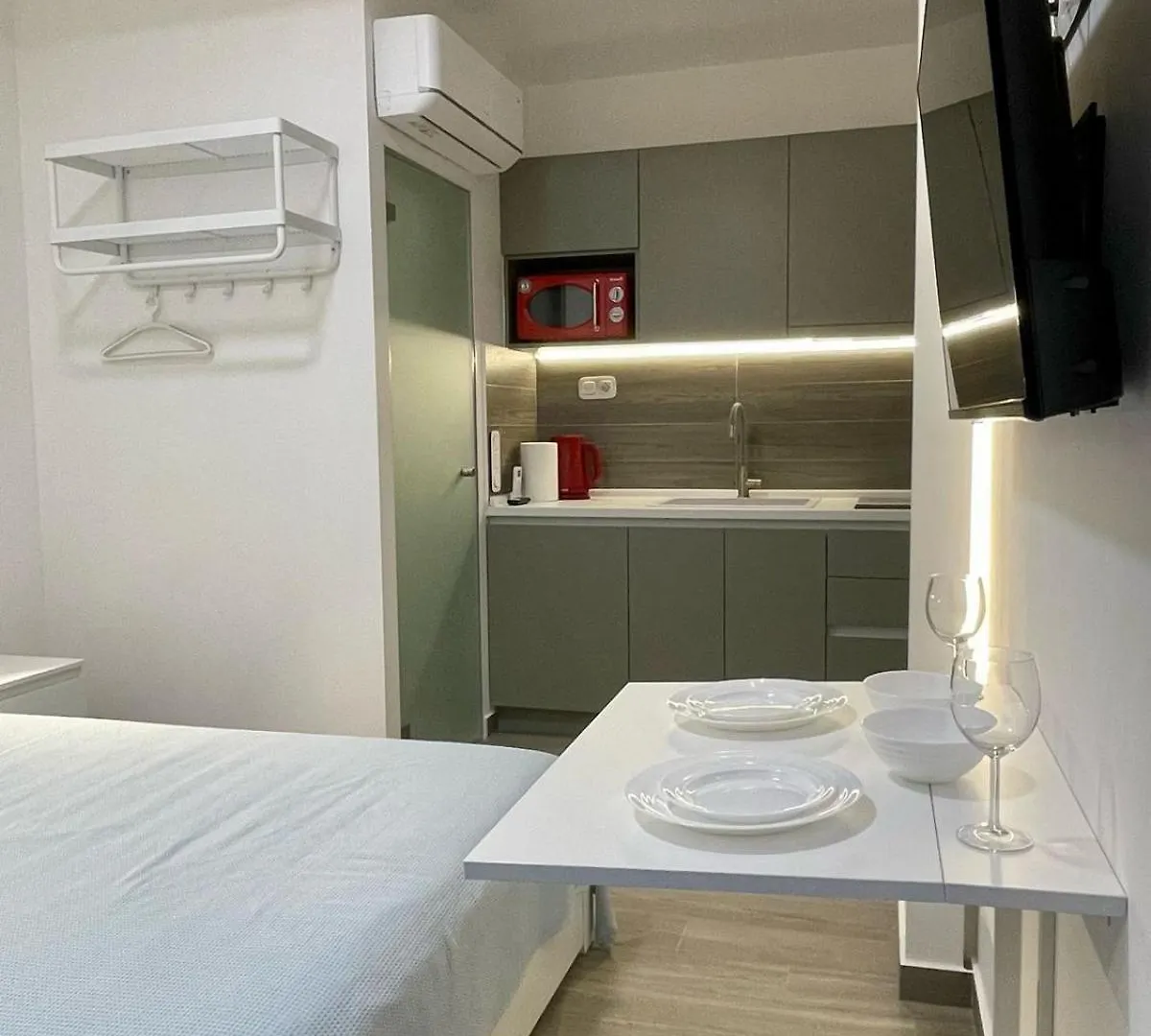 Agora Lx Studios & Suites Thessaloniki 0*,  Griekenland