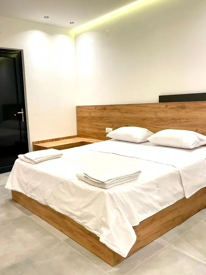 Agora Lx Studios & Suites Салоники 0*,